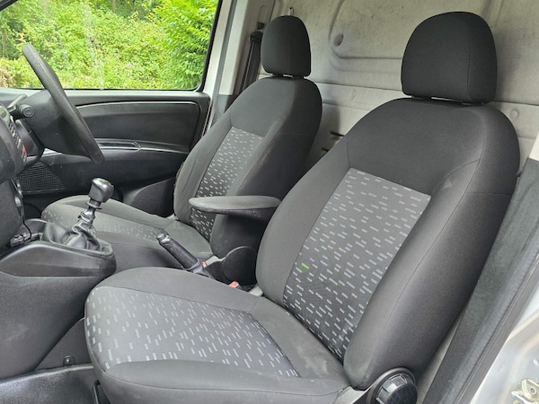 Used Vauxhall Combo 2016 for sale - 72605392: Photo 26