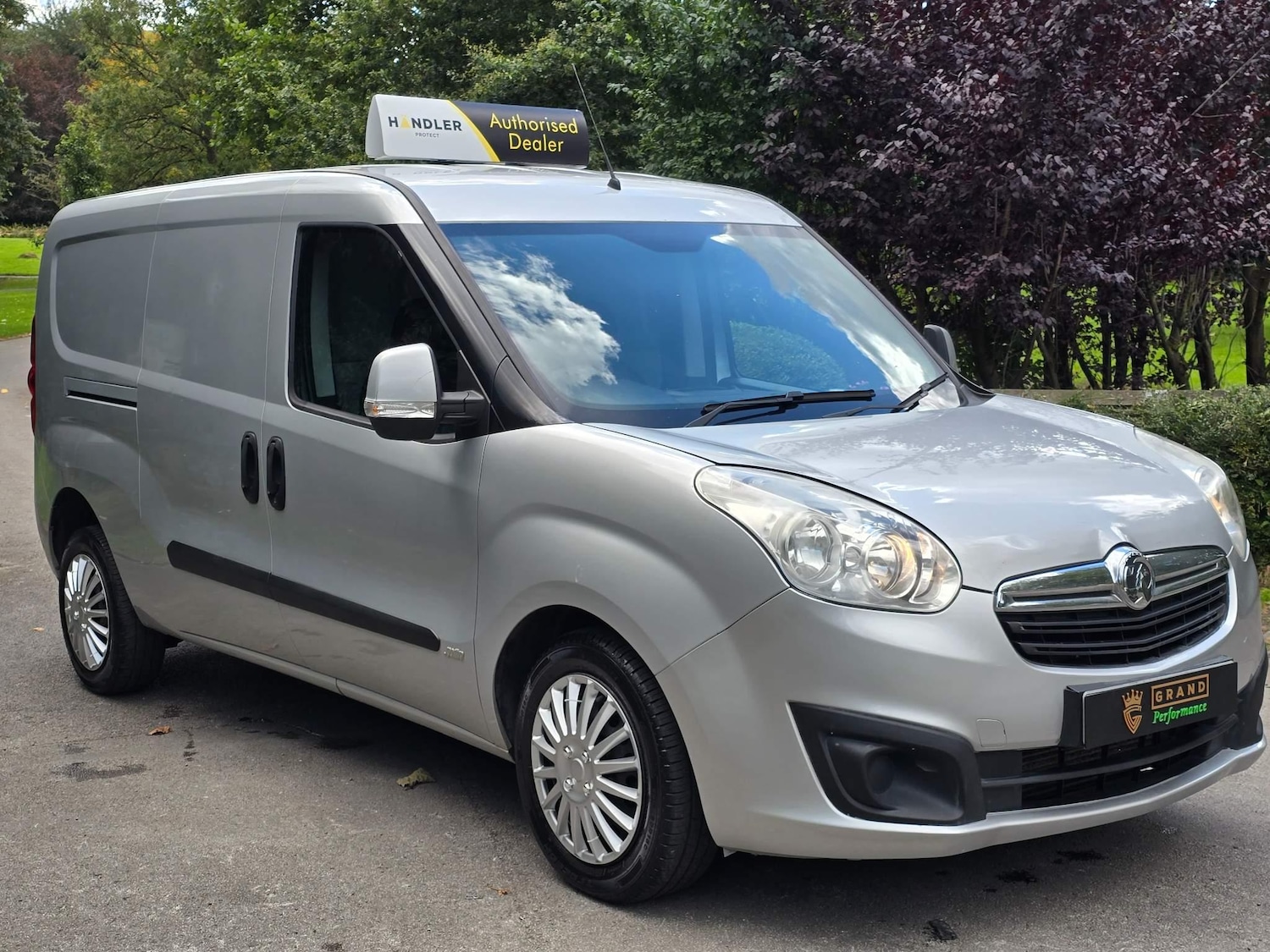 Used Vauxhall Combo 2016 for sale - 72605392: Photo 8
