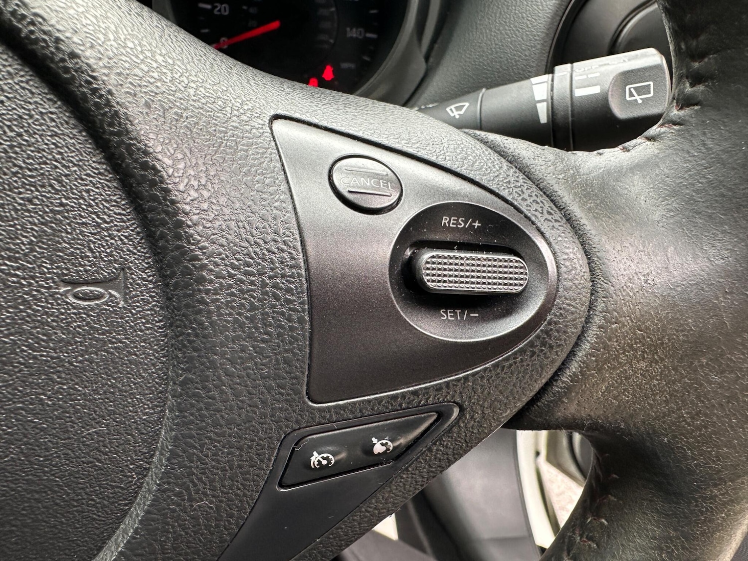 Used Nissan Juke 2014 for sale - 76991357: Photo 24