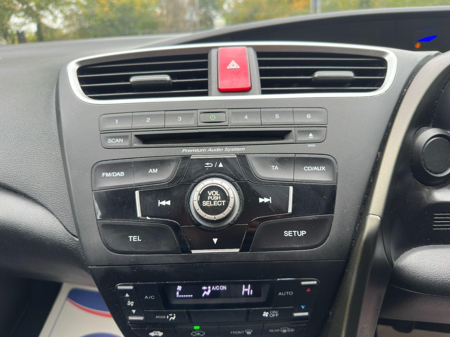 Used Honda Civic 2014 for sale - 76174884: Photo 45