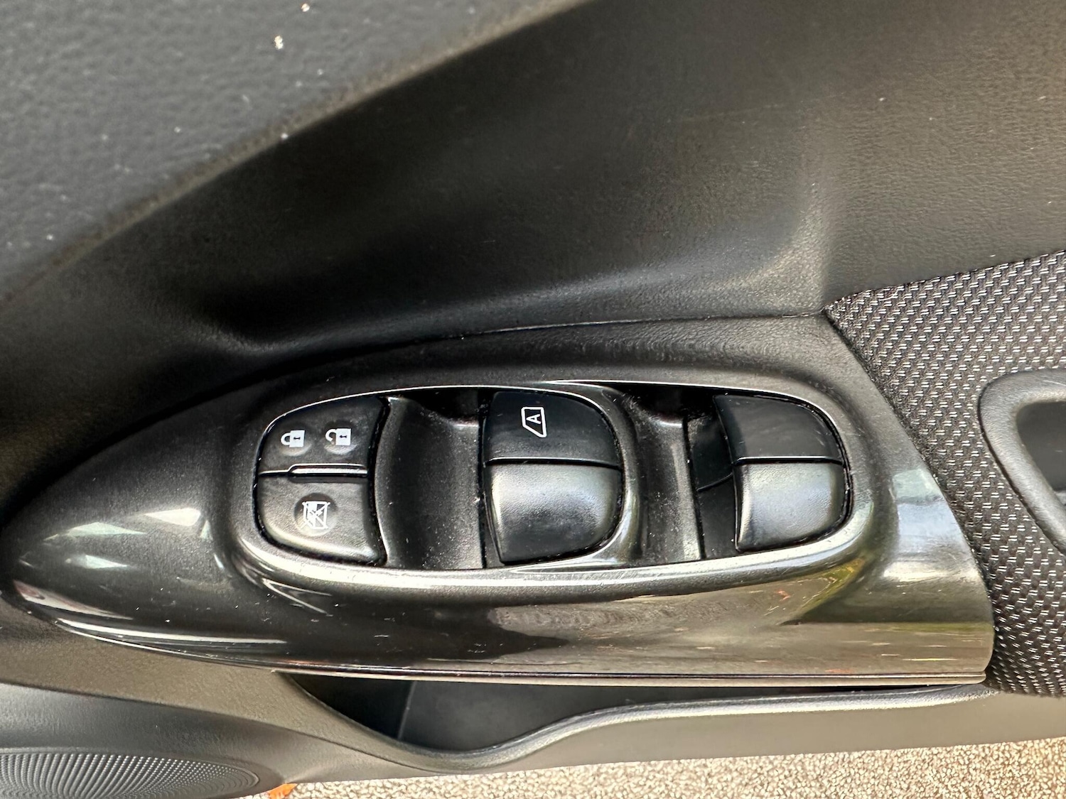 Used Nissan Juke 2015 for sale - 76473086: Photo 29