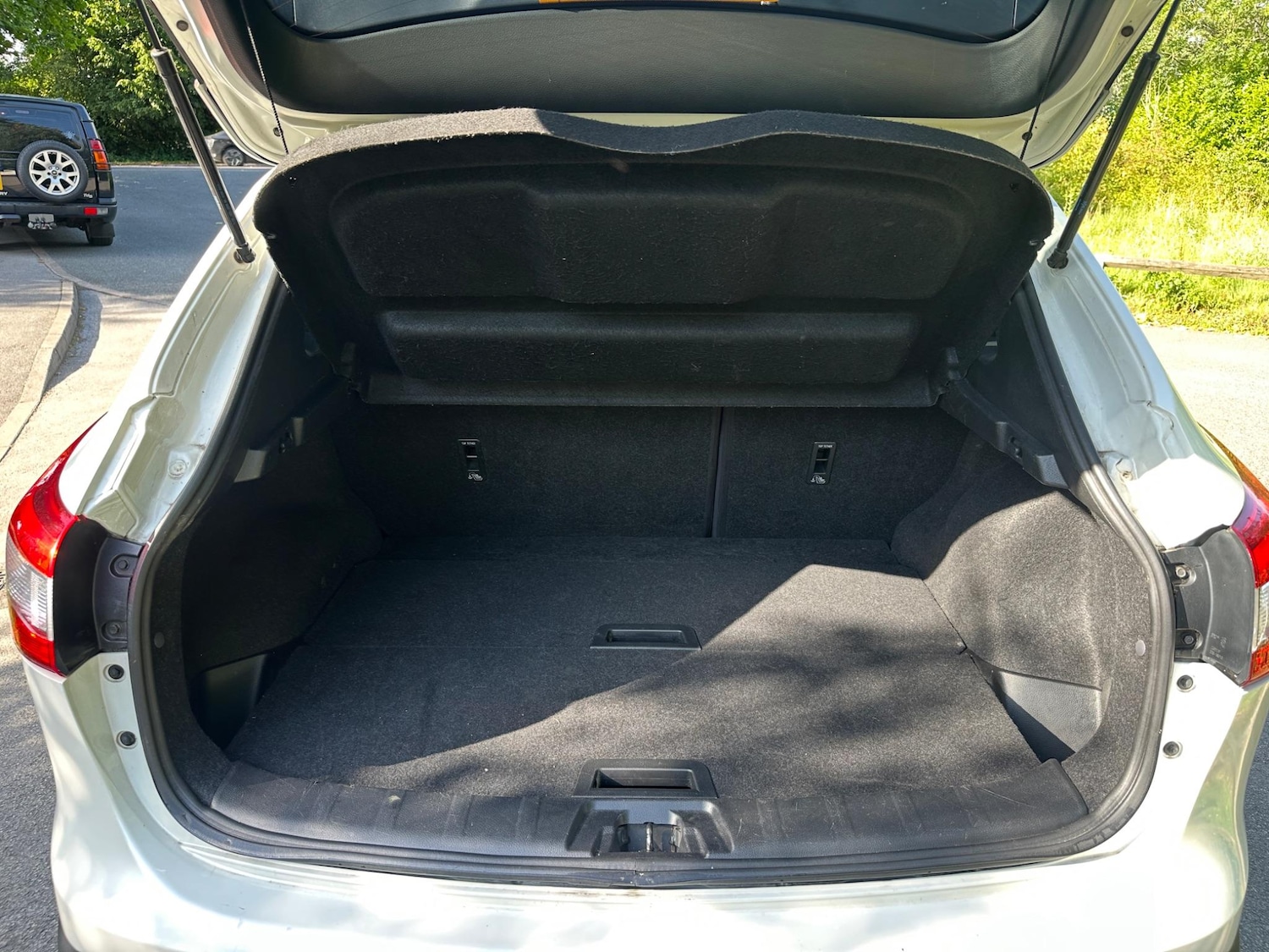 Used Nissan Qashqai for sale - 76993715: Photo 15