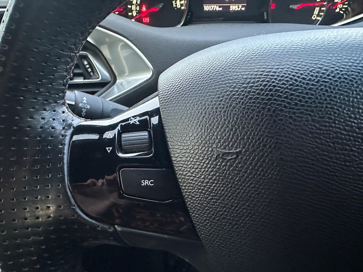 Used Peugeot 308 2016 for sale - 77175662: Photo 26