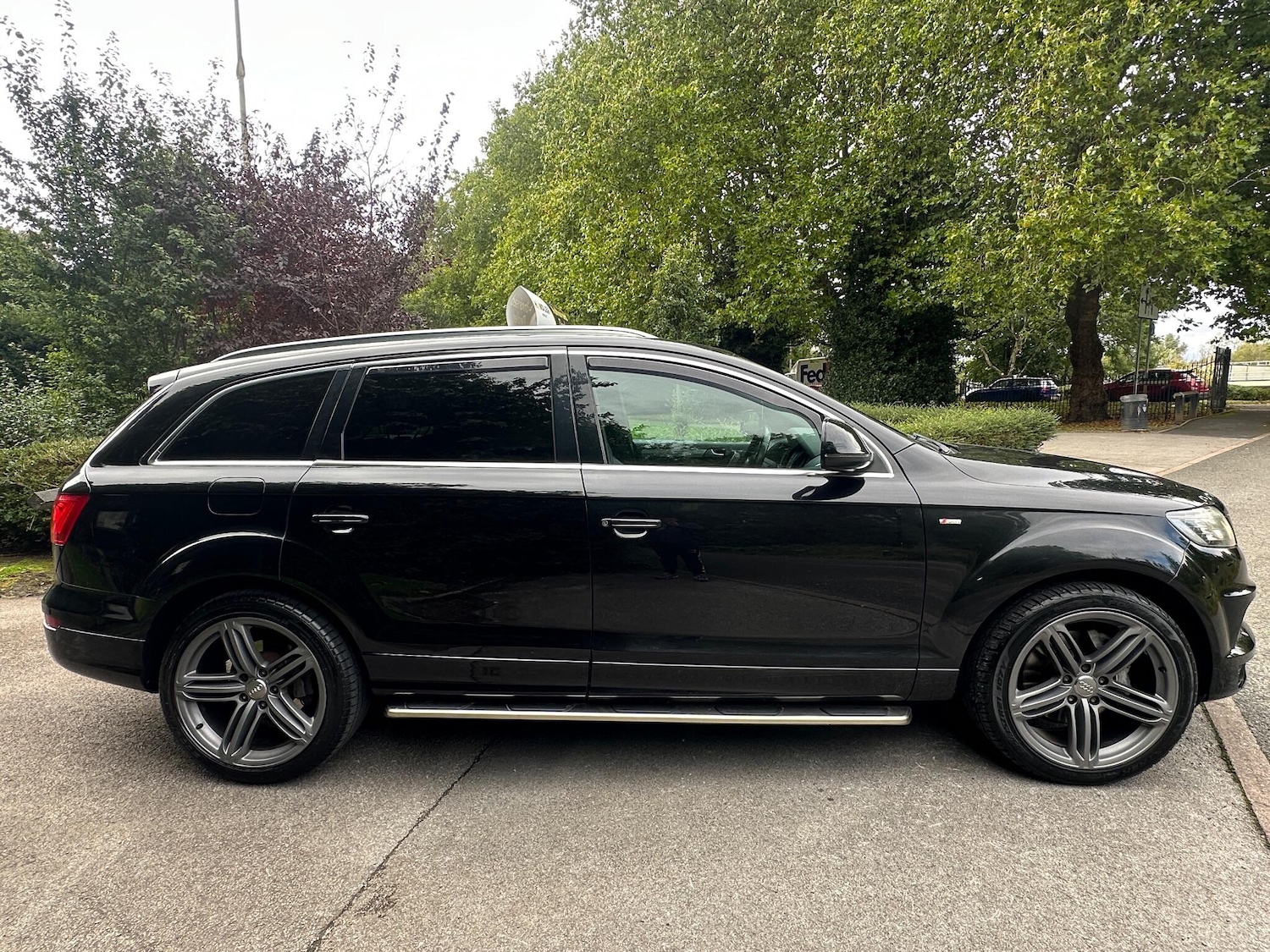 Used Audi Q7 2010 for sale - 76993571: Photo 10