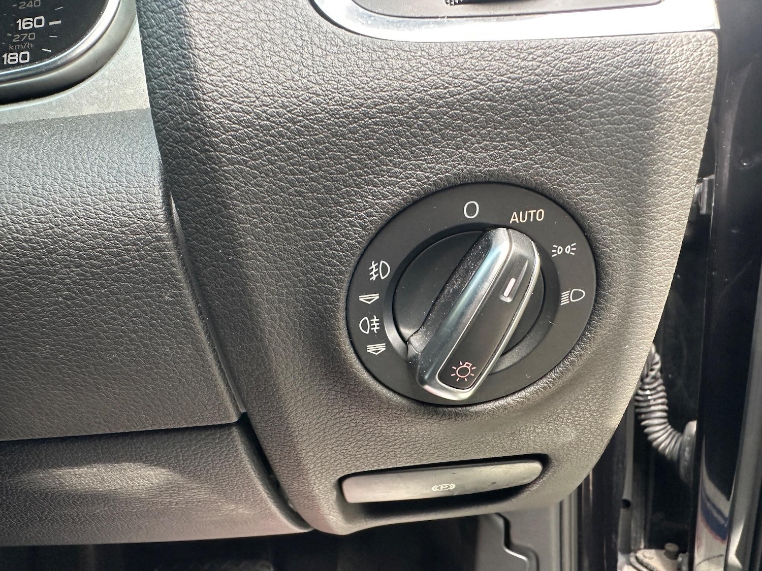 Used Audi Q7 2010 for sale - 76993571: Photo 31