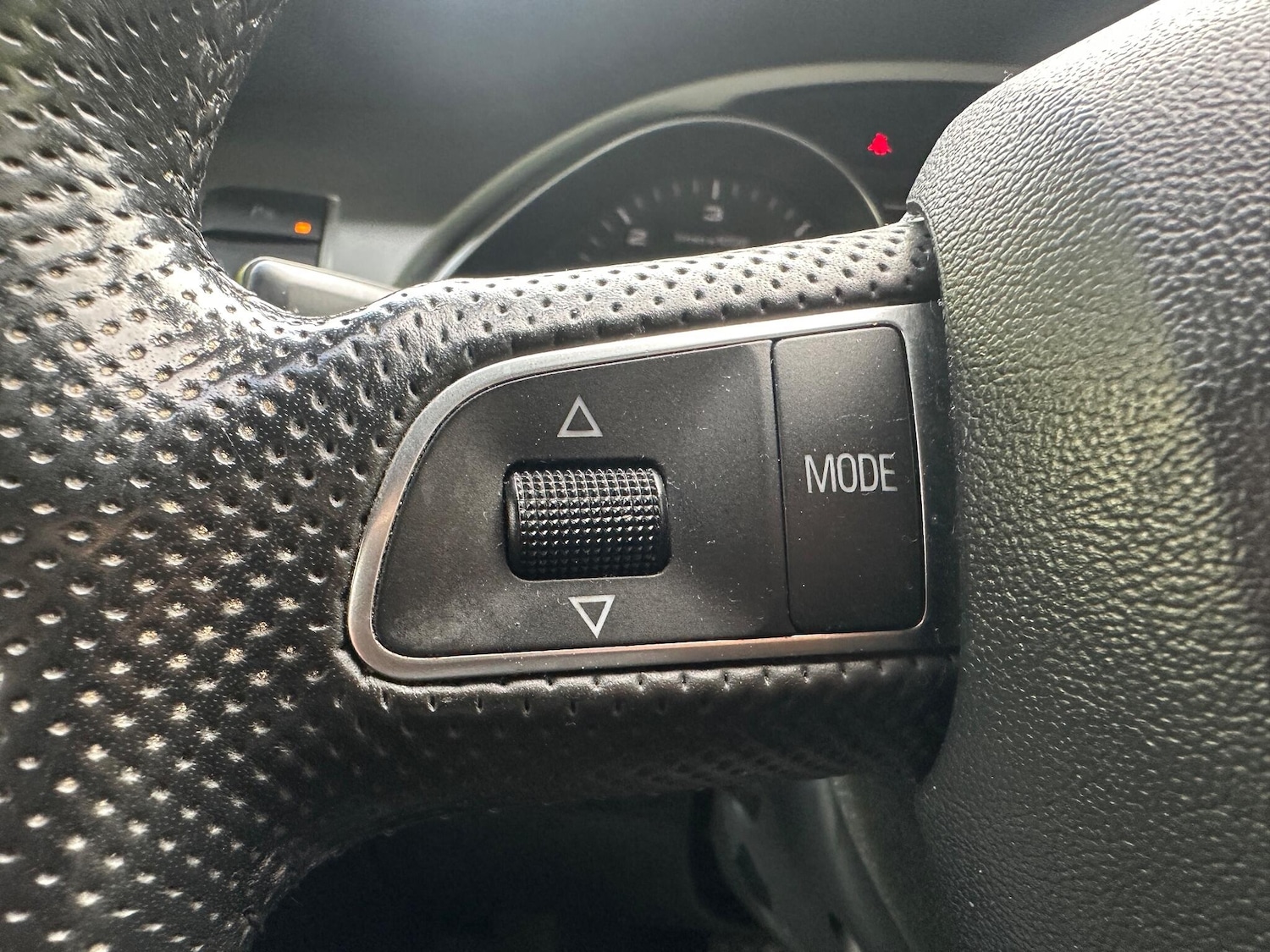 Used Audi Q7 2010 for sale - 76993571: Photo 38