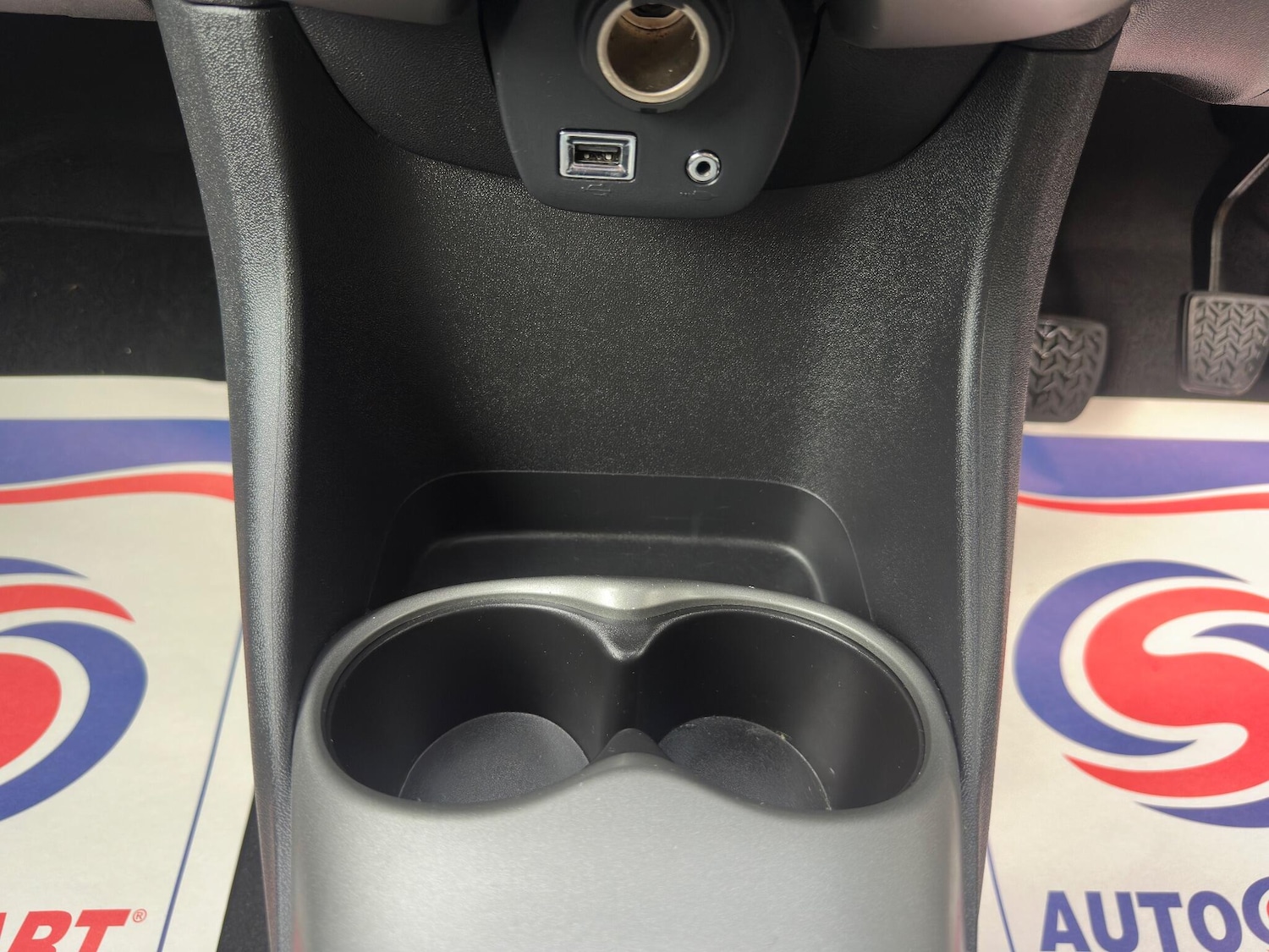 Used Toyota AYGO 2016 for sale - 76538854: Photo 59