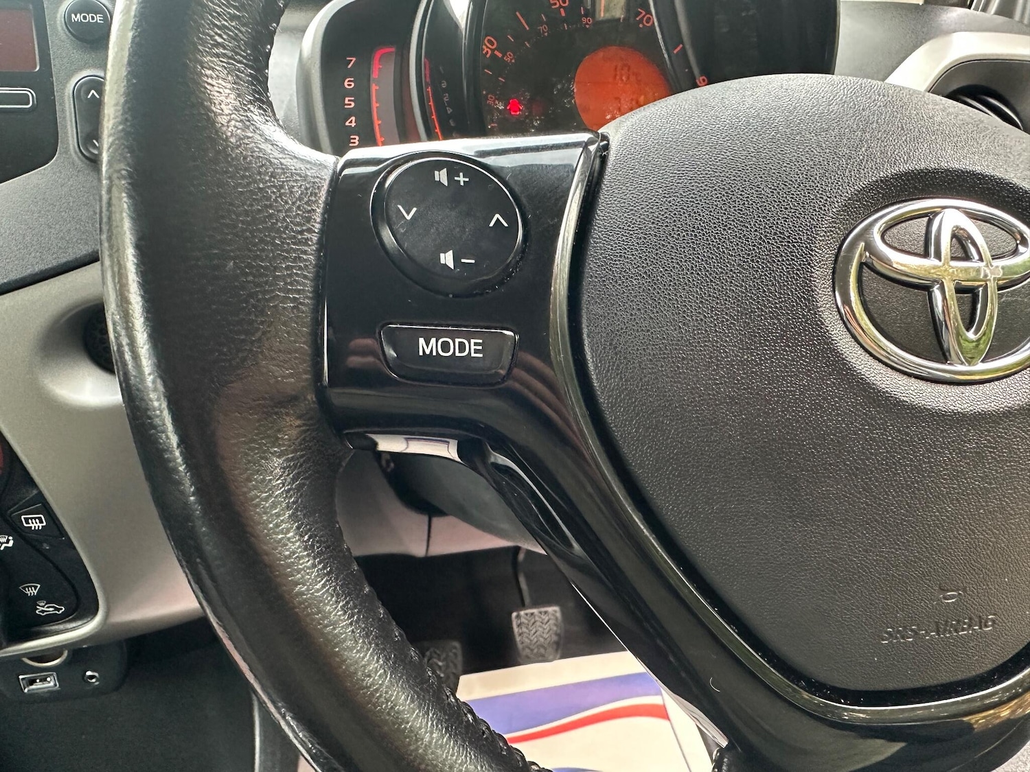 Used Toyota AYGO 2016 for sale - 76538854: Photo 61