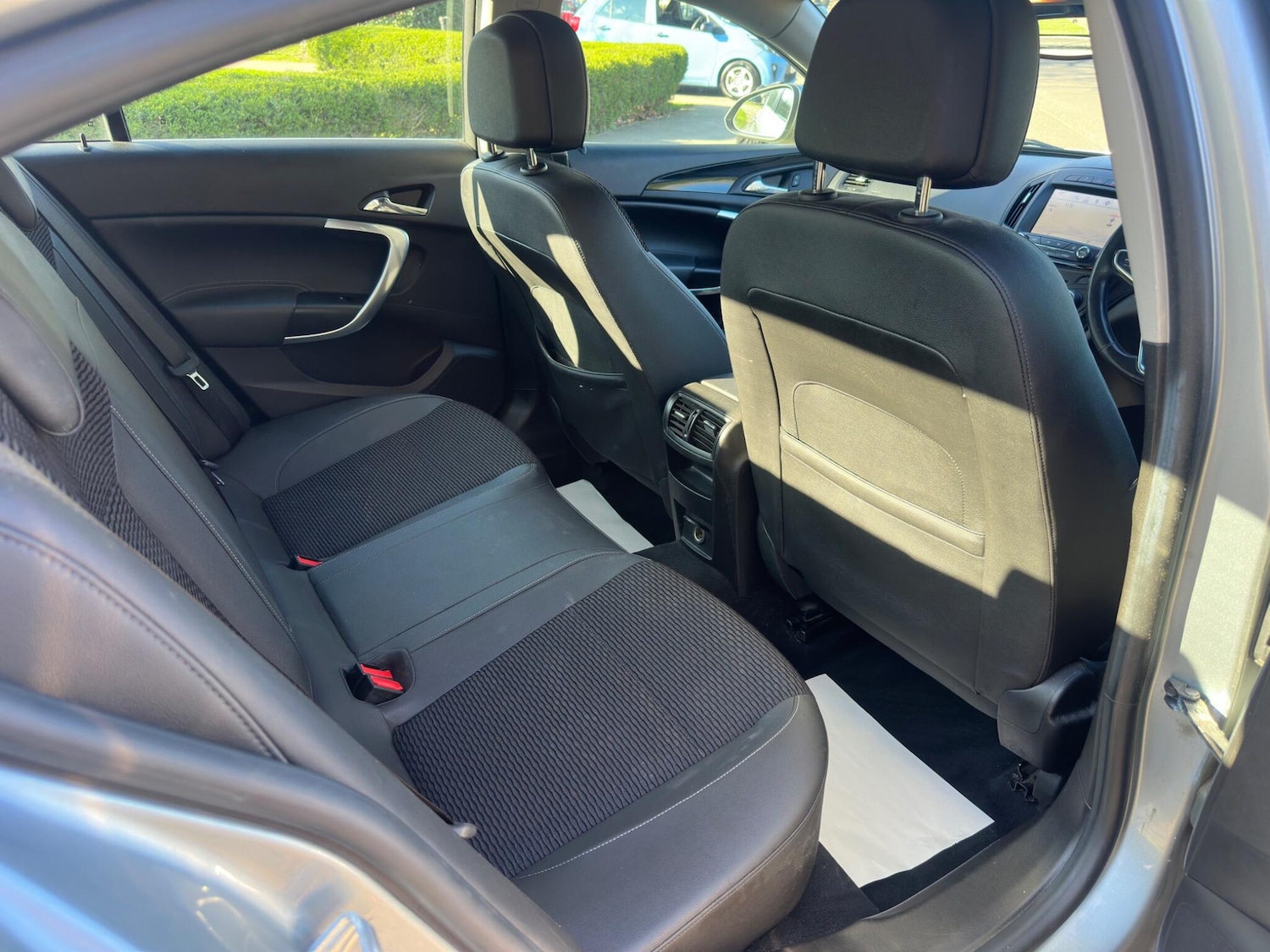 Used Vauxhall Insignia 2014 for sale - 77882657: Photo 28