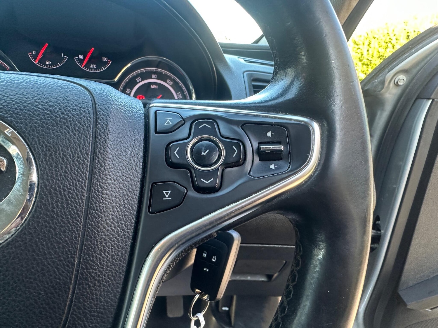 Used Vauxhall Insignia 2014 for sale - 77882657: Photo 36