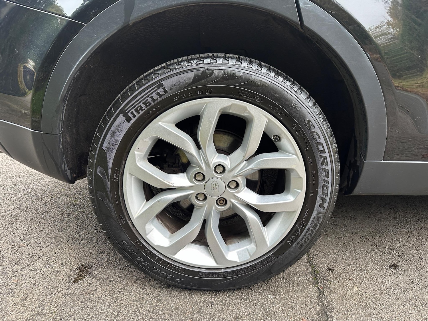 Used Land Rover Discovery Sport 2016 for sale - 76988712: Photo 24