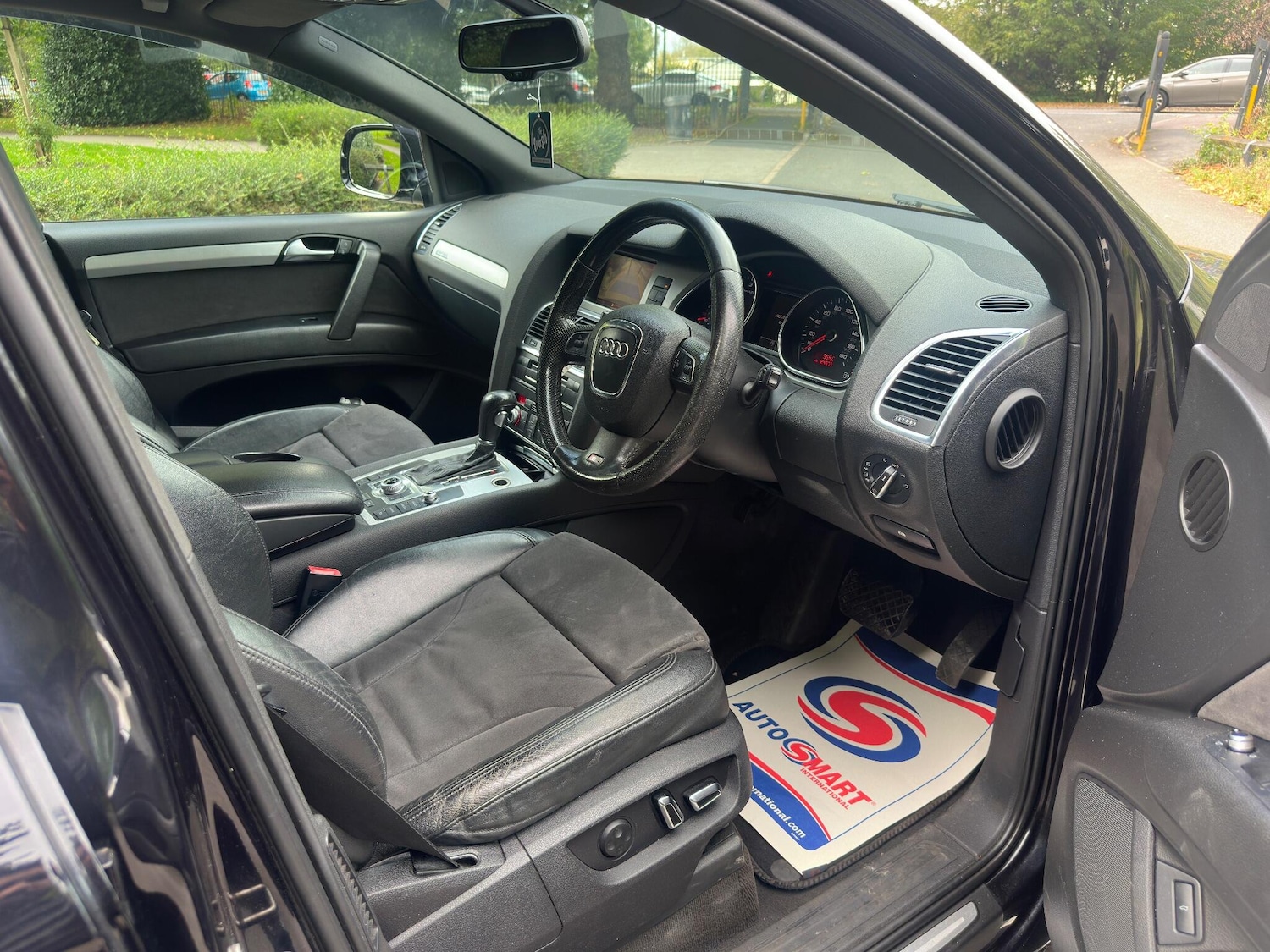 Used Audi Q7 2010 for sale - 76000987: Photo 41