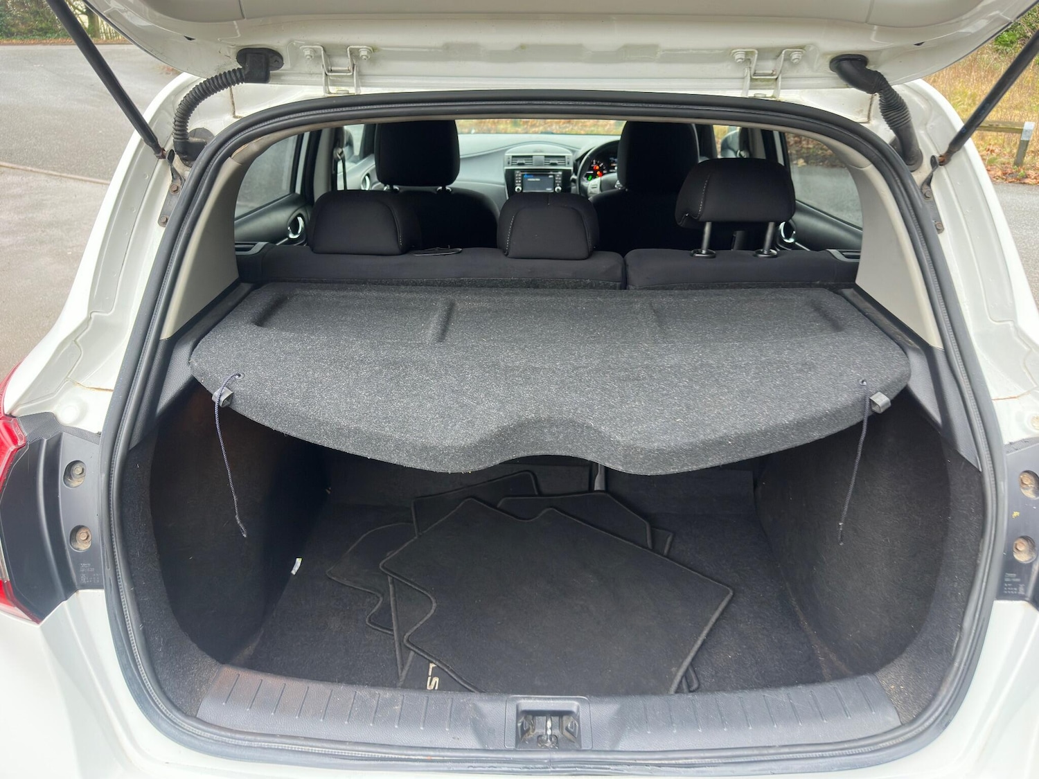 Used Nissan Pulsar 2015 for sale - 77163148: Photo 43