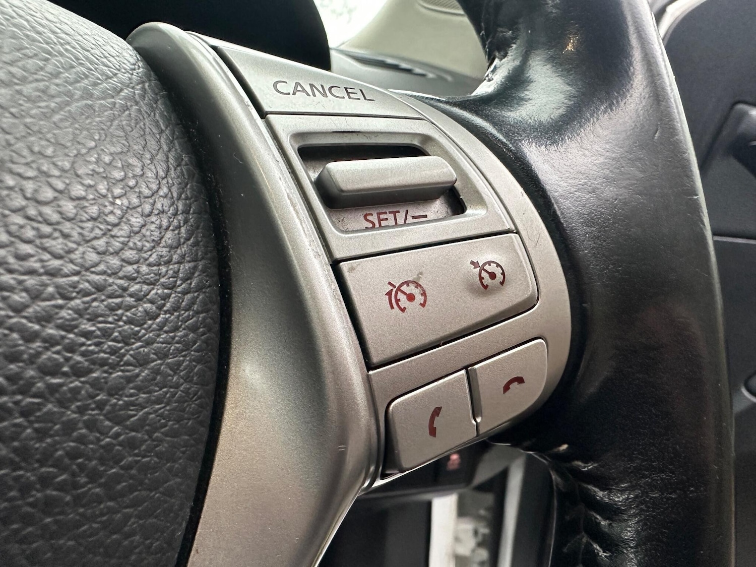 Used Nissan Pulsar 2015 for sale - 77163148: Photo 51