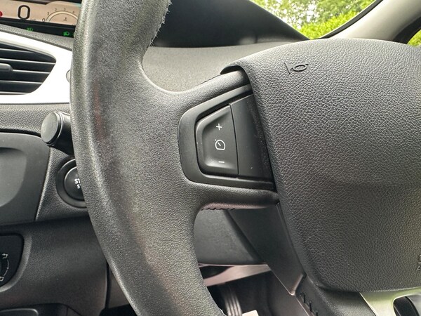 Used Renault Scenic 2011 for sale - 74811074: Photo 49