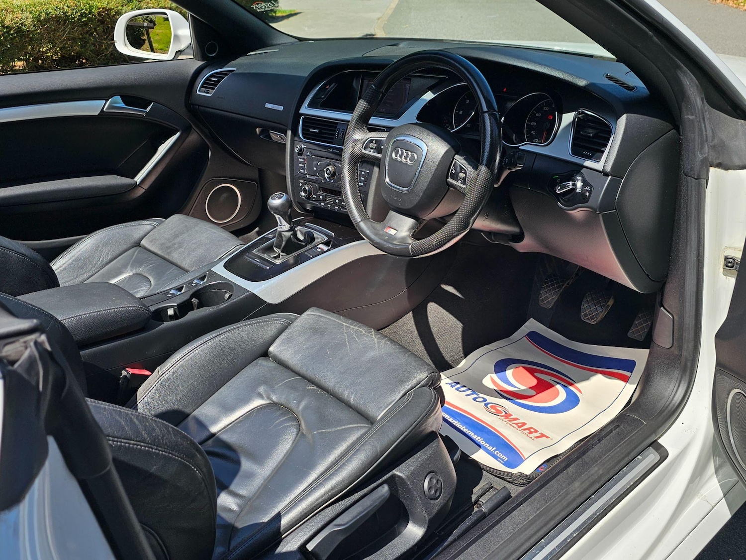 Vehicle 29