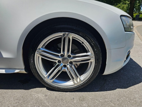 Used Audi A5 Cabriolet 2009 for sale - 75377489: Photo 39