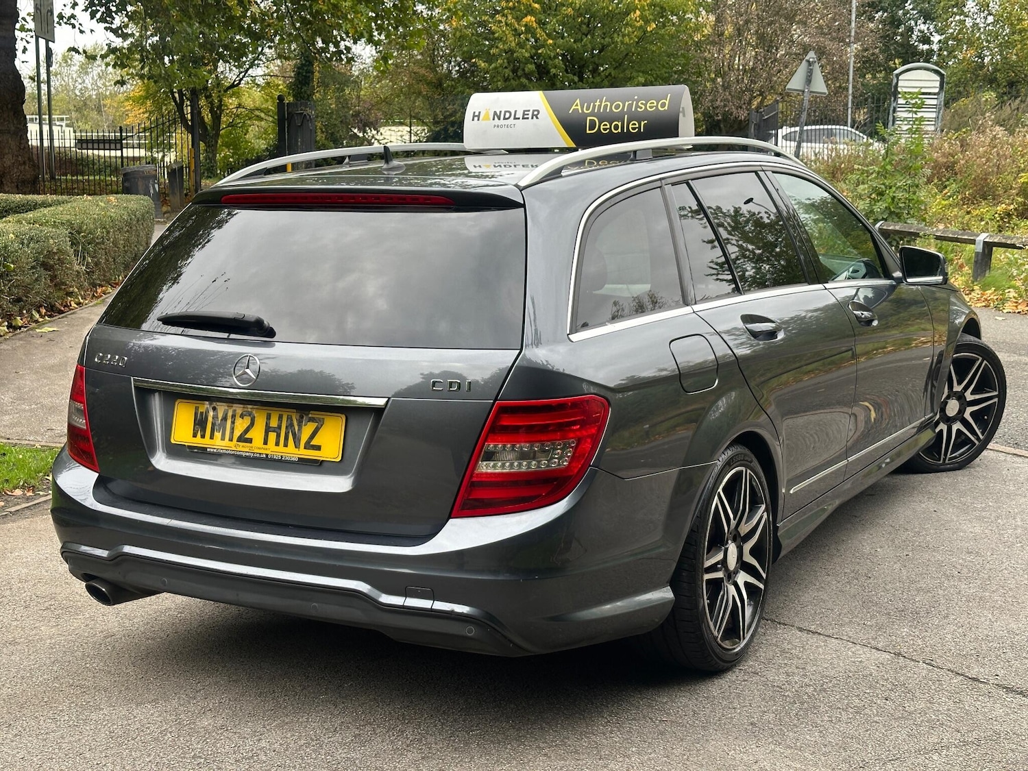 Used Mercedes-Benz C Class 2012 for sale - 76381080: Photo 3