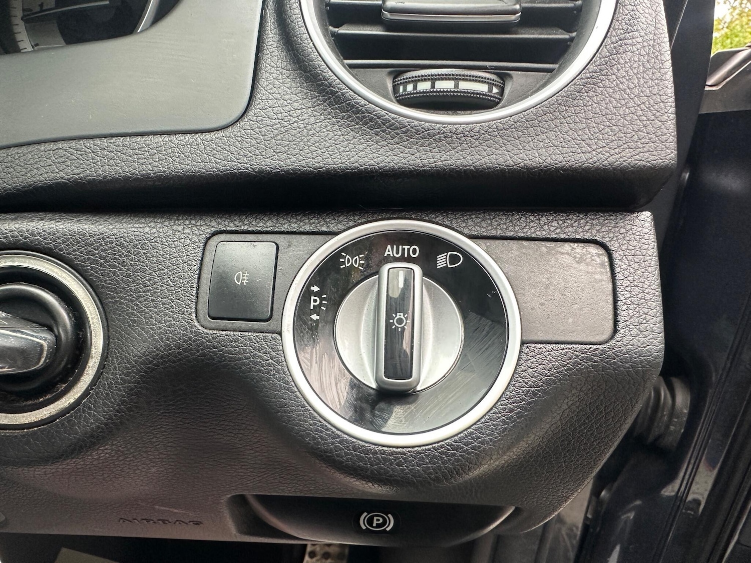 Used Mercedes-Benz C Class 2012 for sale - 76381080: Photo 50