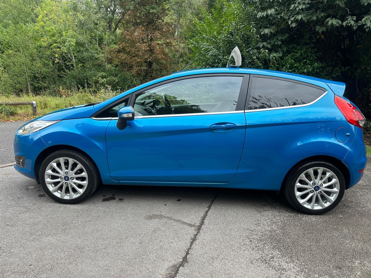 Vehicle 28