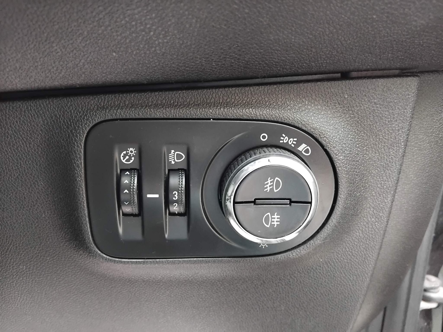 Used Vauxhall Corsa 2016 for sale - 76759465: Photo 43