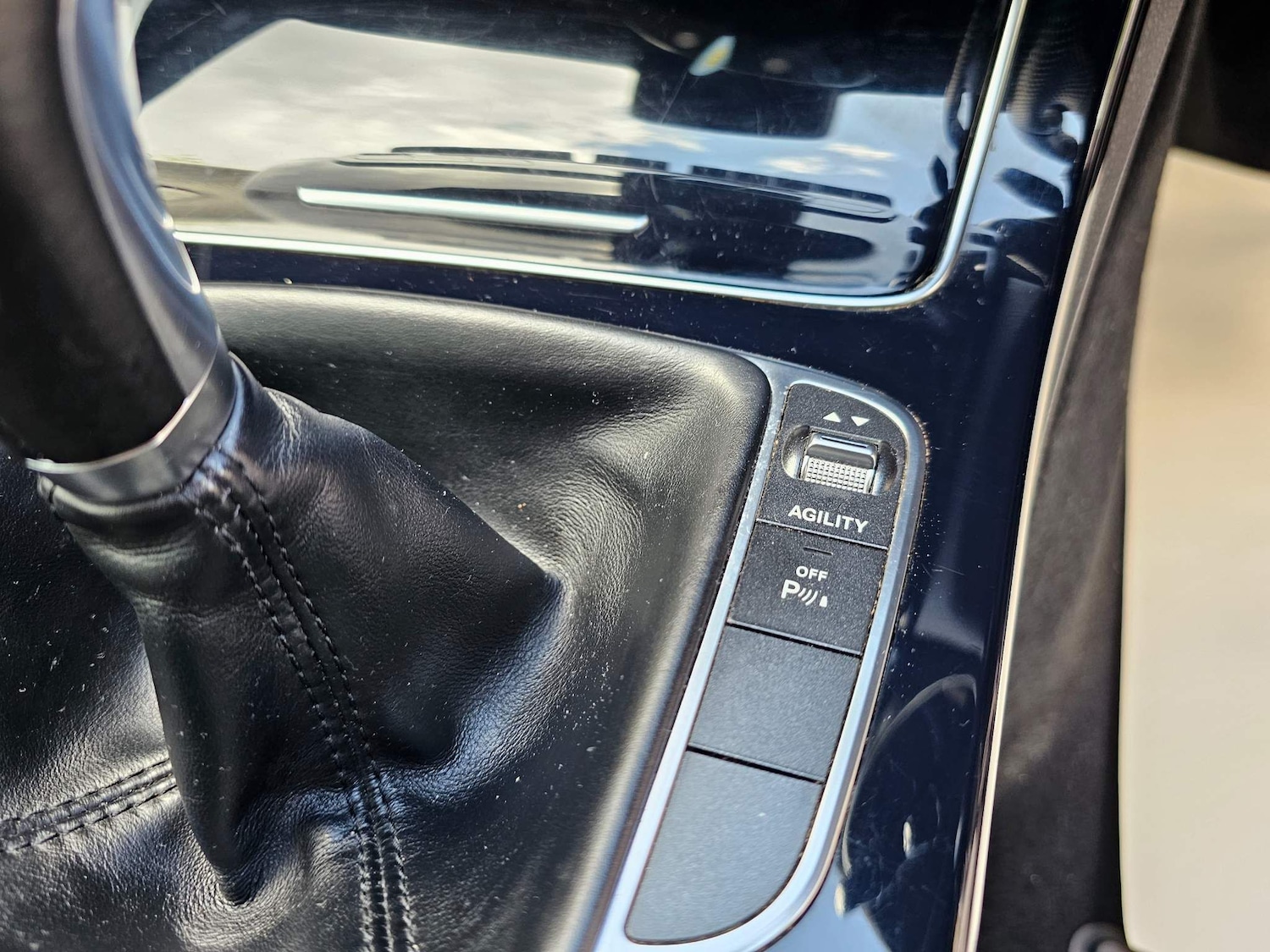 Used Mercedes-Benz C Class 2014 for sale - 76992766: Photo 39