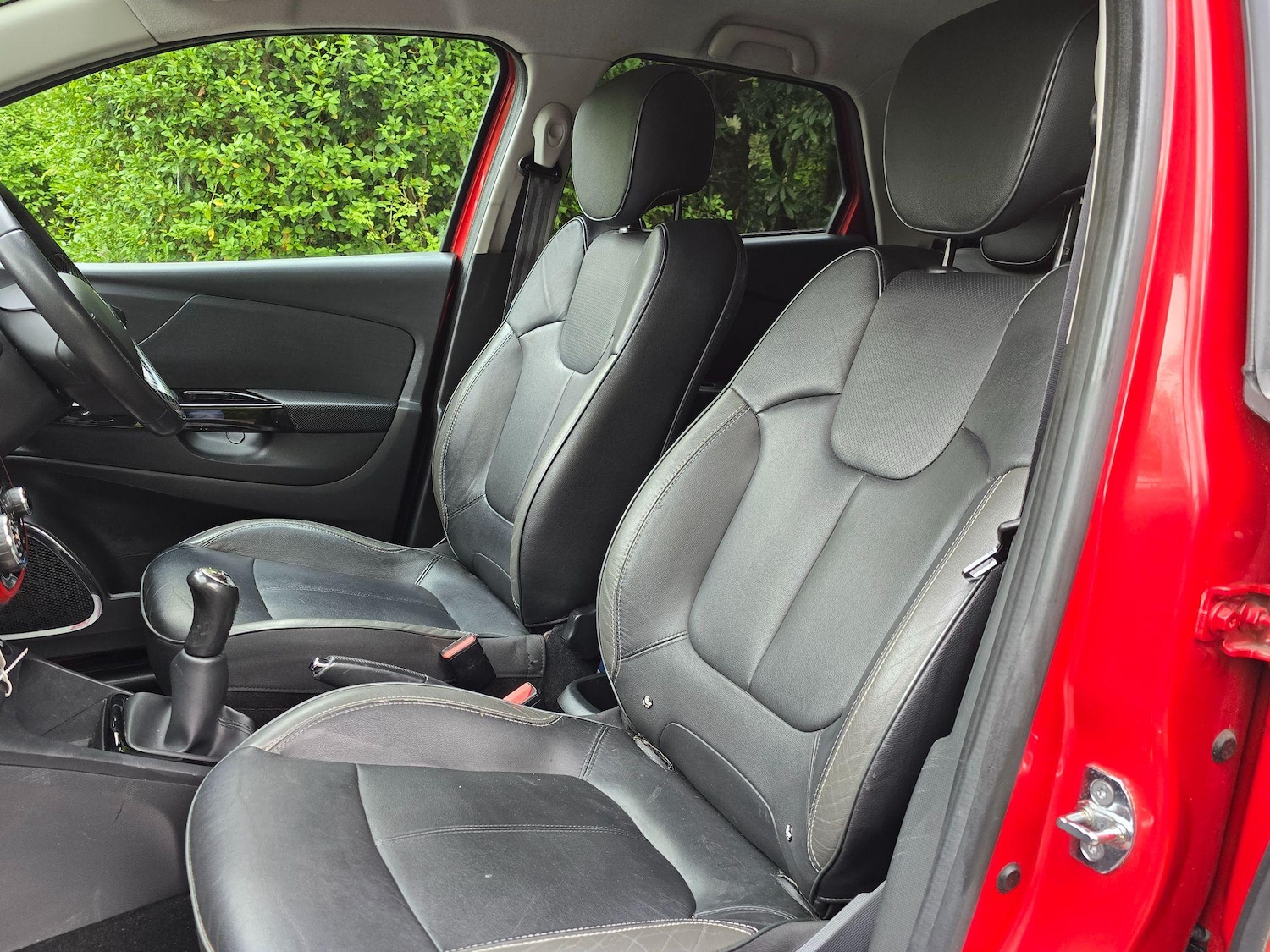 Used Renault Captur 2015 for sale - 76992576: Photo 17