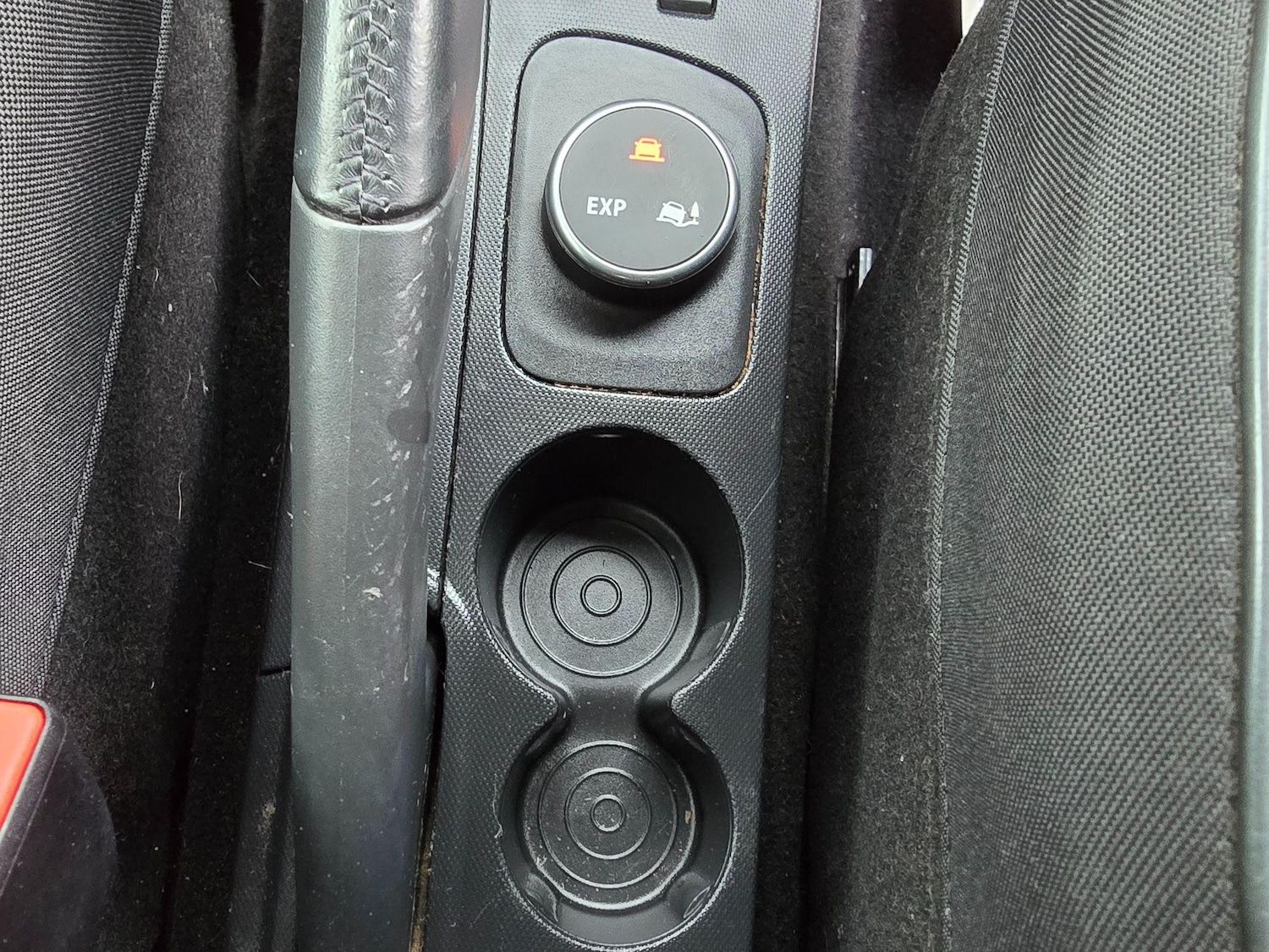 Used Renault Captur 2015 for sale - 76992576: Photo 31