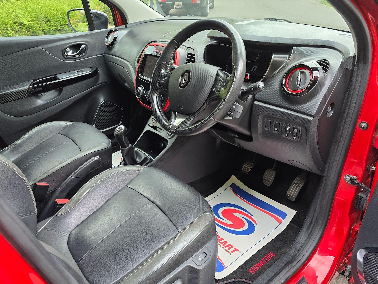 Used Renault Captur 2015 for sale - 76992576: Photo 9