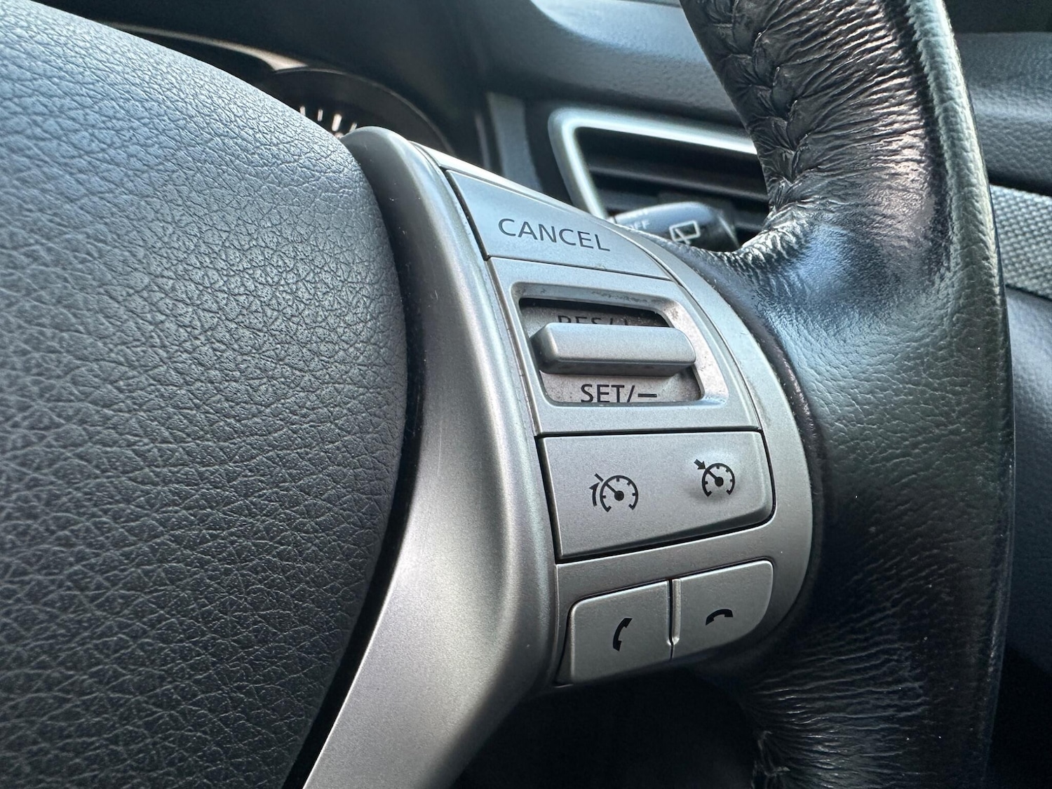 Used Nissan X-Trail 2016 for sale - 77410877: Photo 64