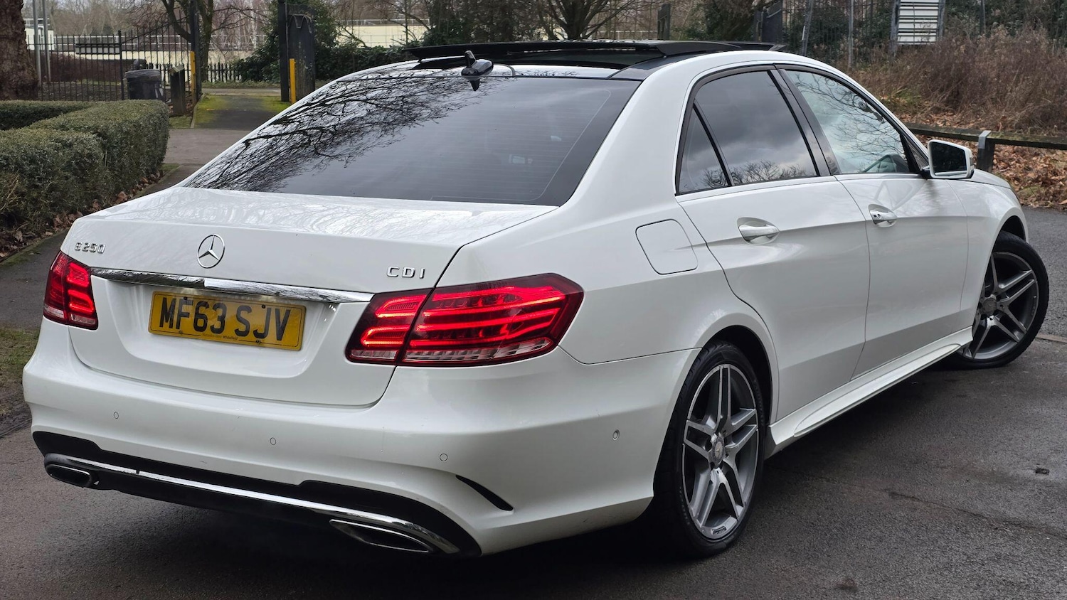 Used Mercedes-Benz E Class 2013 for sale - 77411740: Photo 12