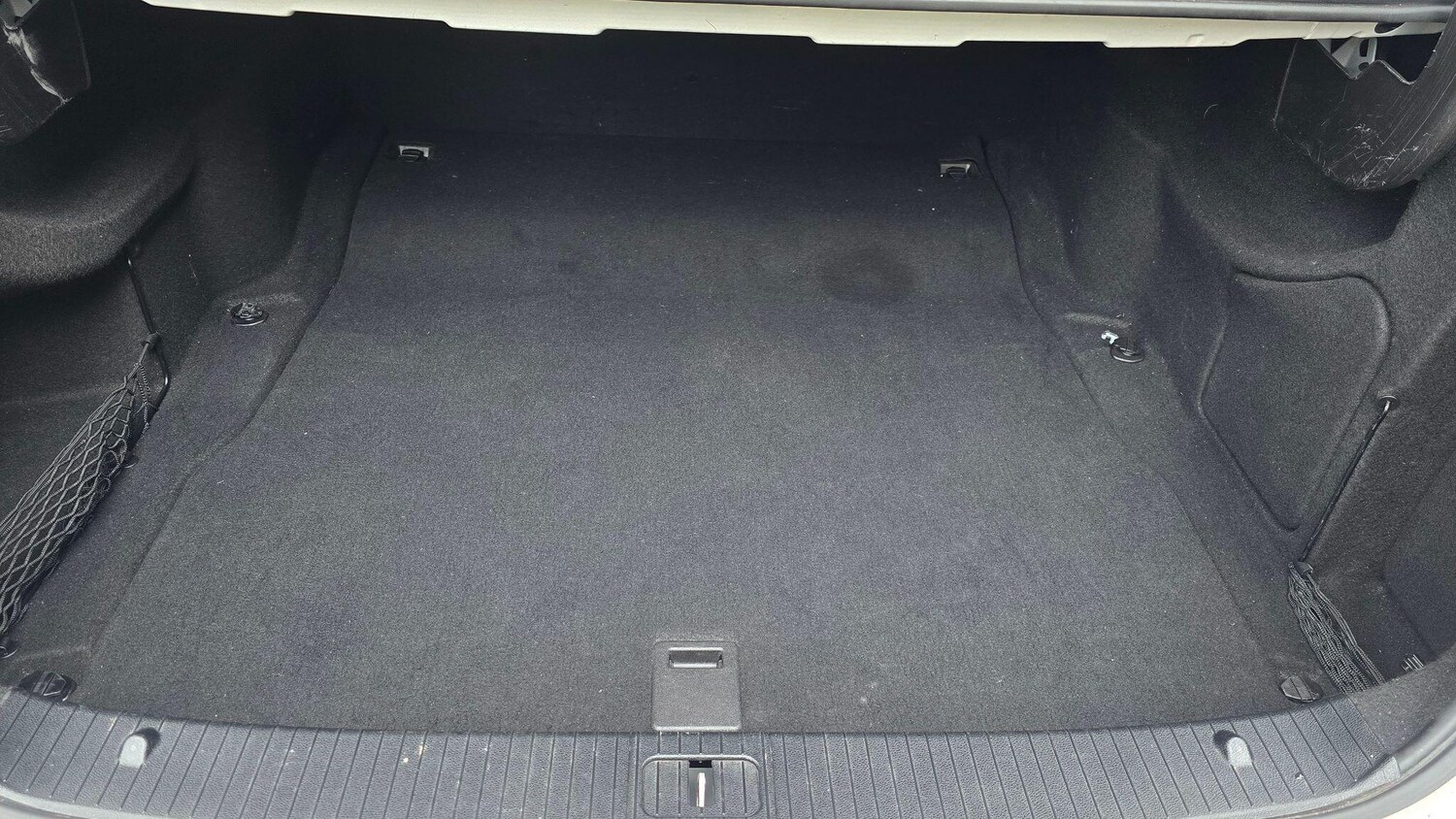 Used Mercedes-Benz E Class 2013 for sale - 77411740: Photo 25