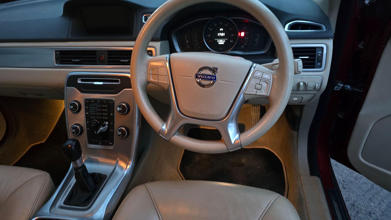 Used Volvo V70 for sale - 77695725: Photo 10