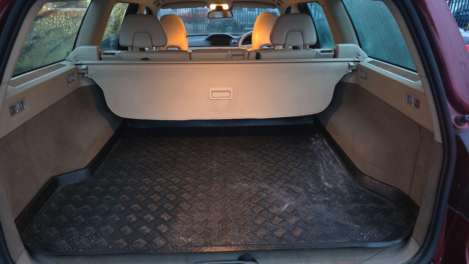 Used Volvo V70 for sale - 77695725: Photo 9