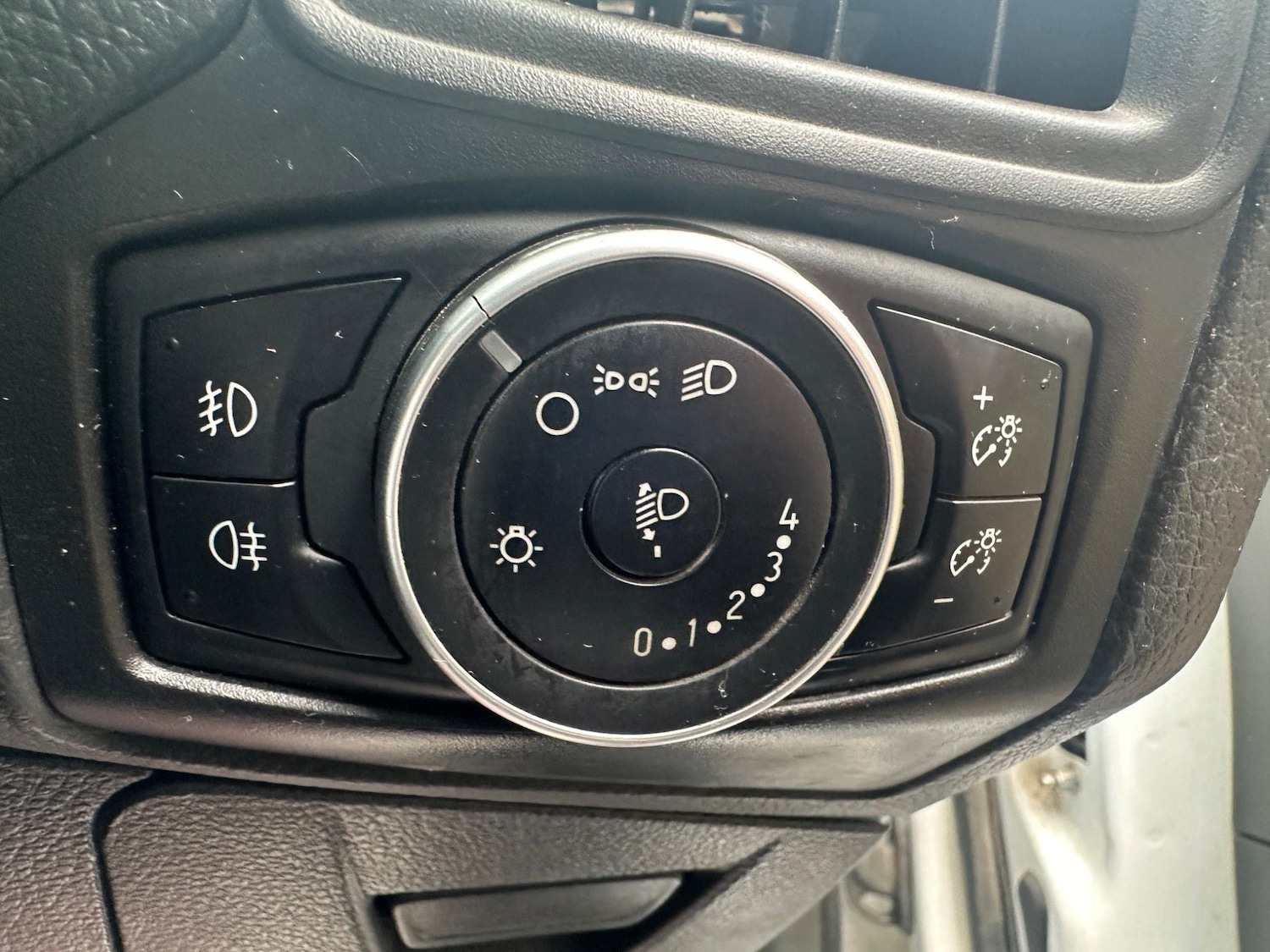 Used Ford Focus 2016 for sale - 77320915: Photo 18