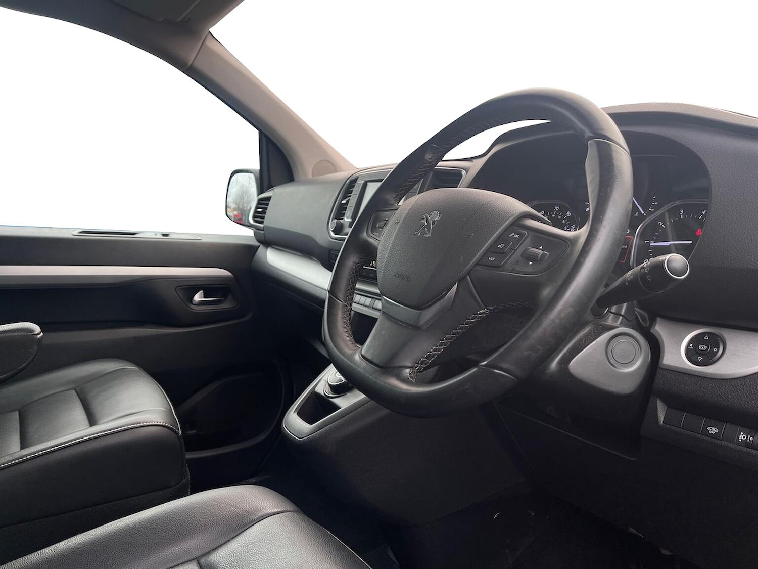 Used Peugeot Traveller 2020 for sale - 76532458: Photo 10