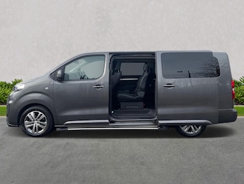 Used Peugeot Traveller 2020 for sale - 76532458: Photo