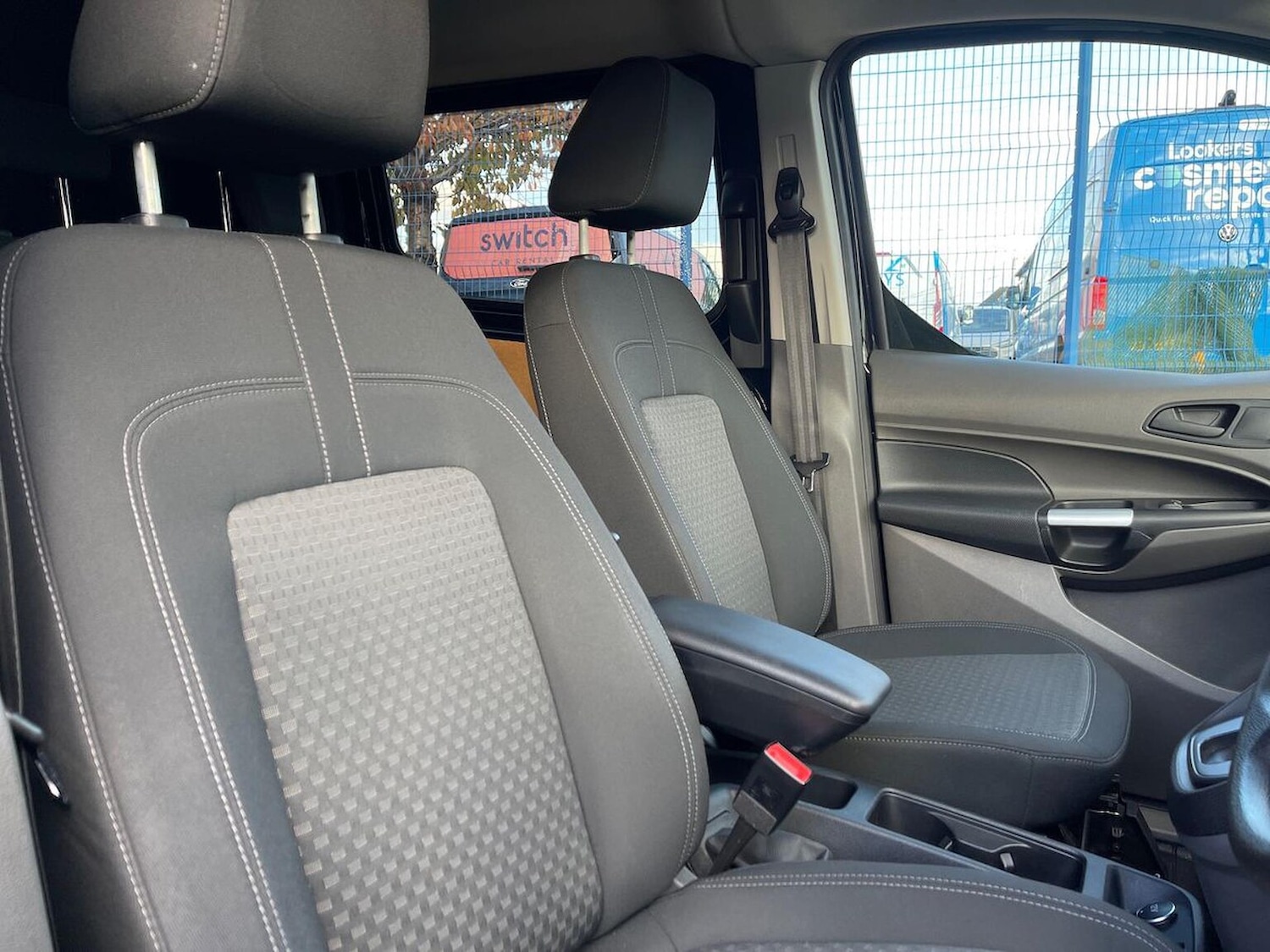 Used Ford Transit Connect 2019 for sale - 76490828: Photo 23