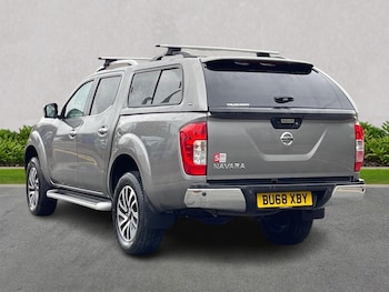 Used Nissan Navara 2018 for sale - 76275156: Photo 2