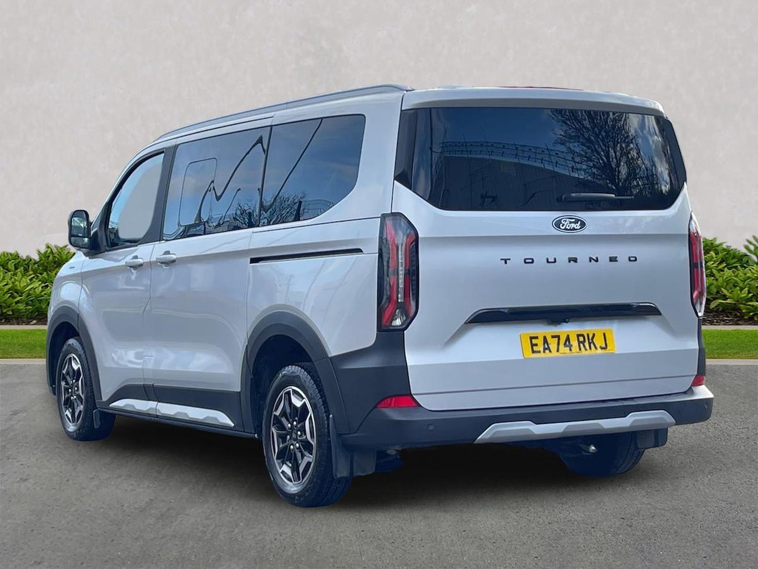 Used Ford Tourneo Custom 2024 for sale - 78194460: Photo 2