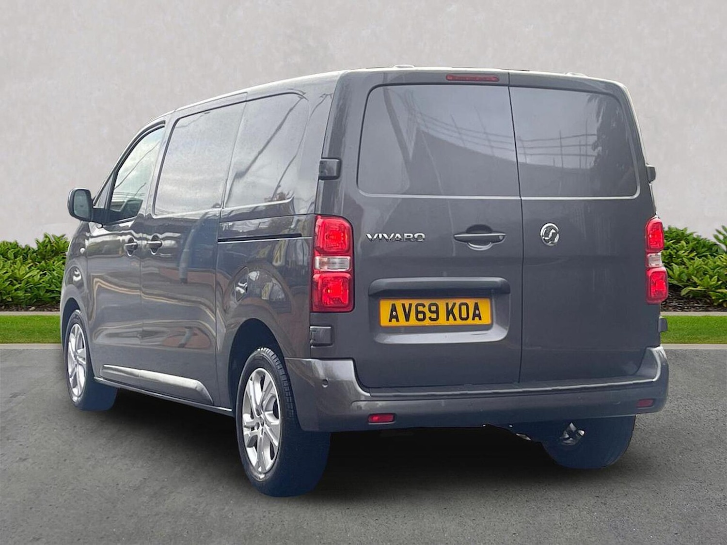 Used Vauxhall Vivaro 2019 for sale - 76329959: Photo 2