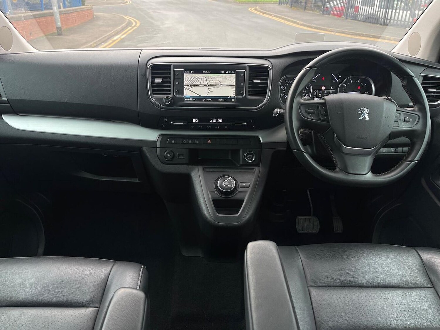 Used Peugeot Traveller 2020 for sale - 77489161: Photo 15