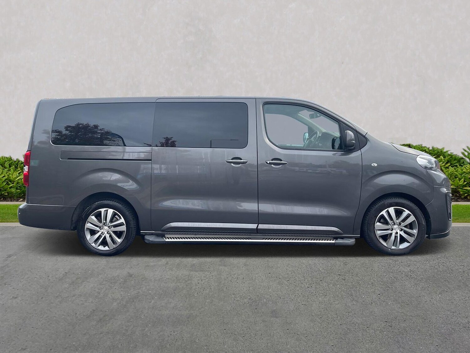 Used Peugeot Traveller 2020 for sale - 77489161: Photo 18