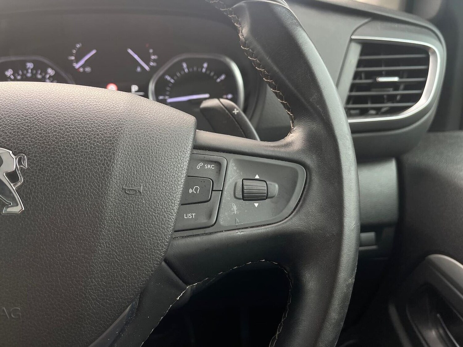 Used Peugeot Traveller 2020 for sale - 77489161: Photo 37