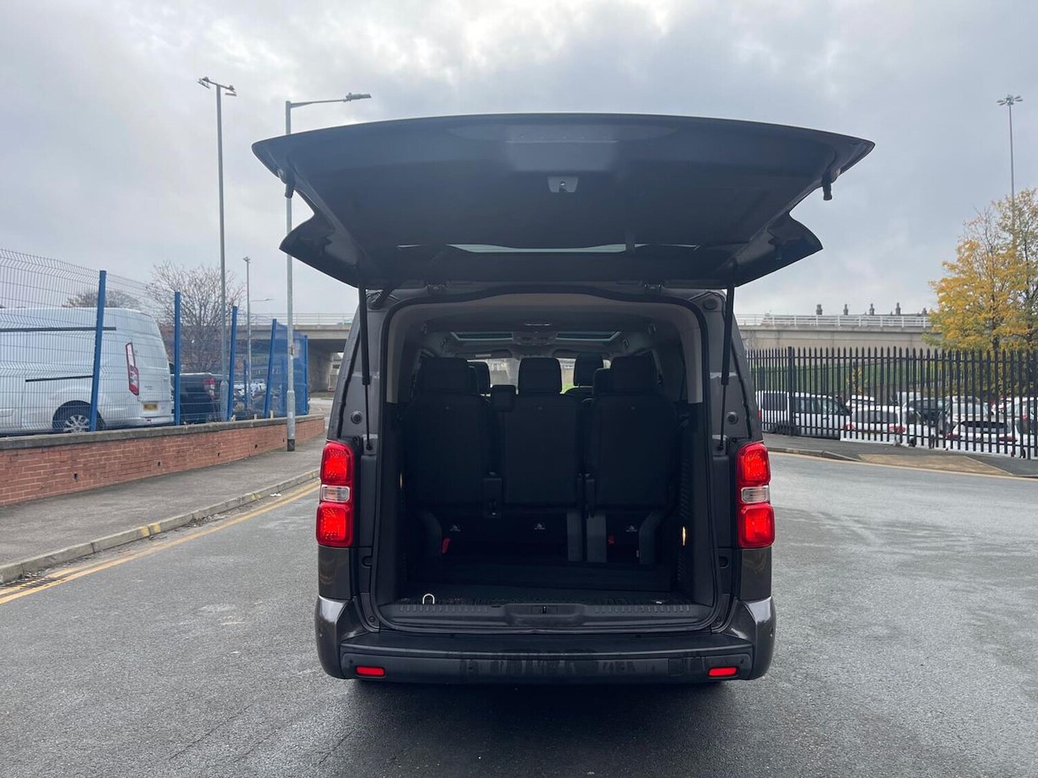 Used Peugeot Traveller 2020 for sale - 77489161: Photo 6