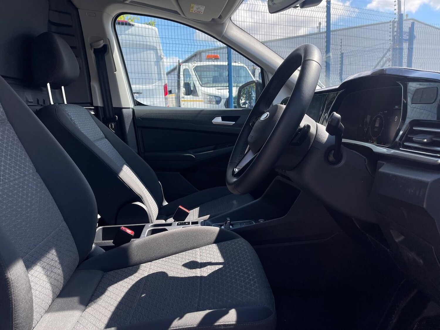 Used Ford Transit Connect 2025 for sale - 76253677: Photo 16