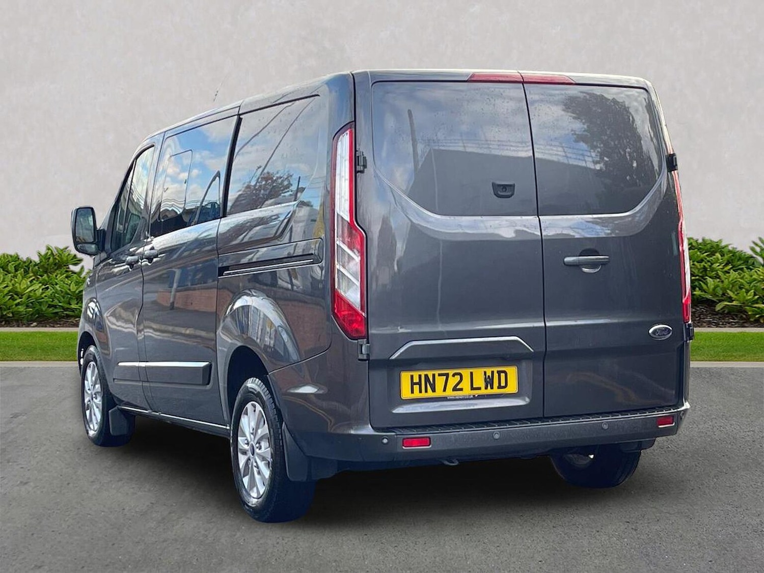 Used Ford Transit Custom 2022 for sale - 76353649: Photo 2