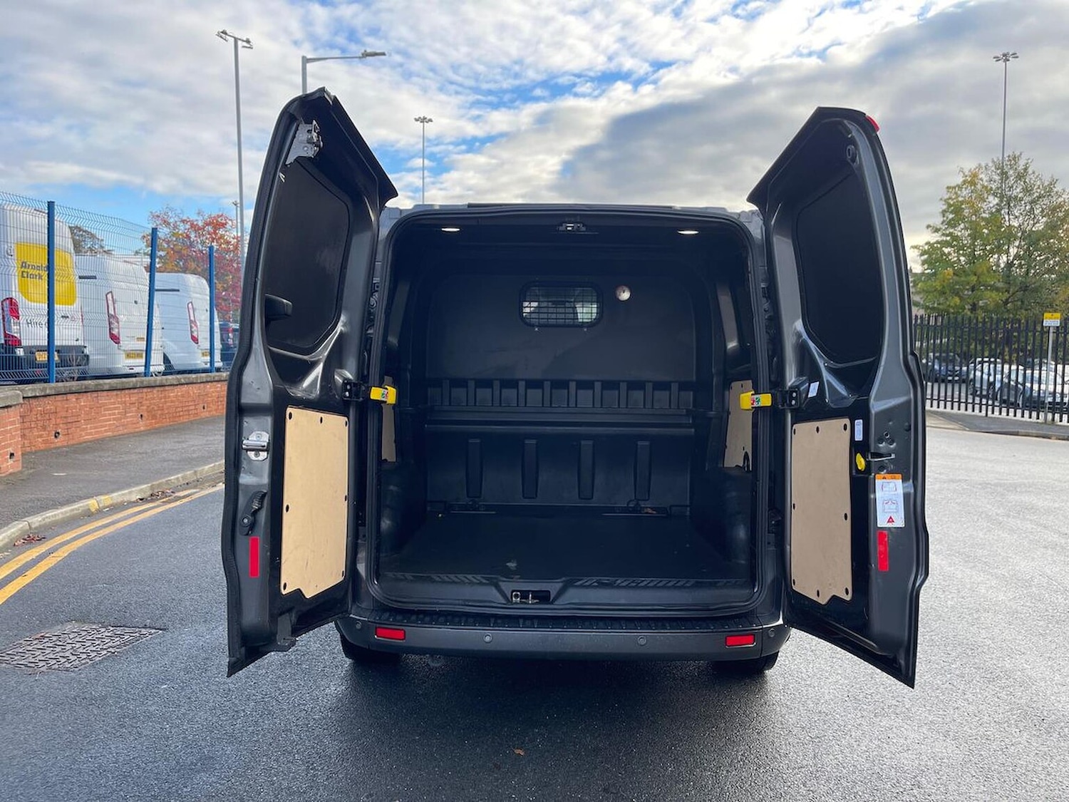 Used Ford Transit Custom 2022 for sale - 76353649: Photo 6