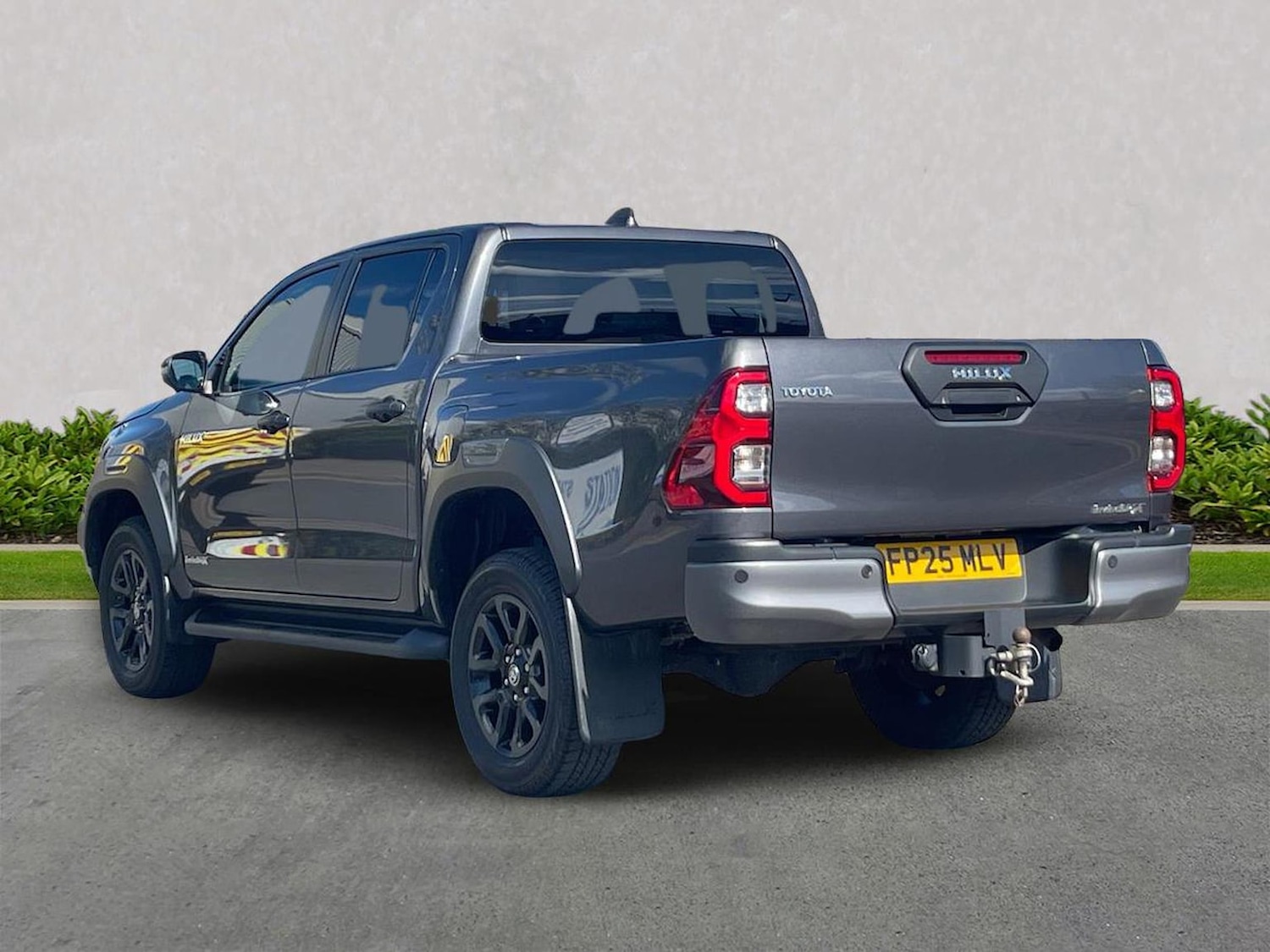 Used Toyota Hilux 2025 for sale - 78194478: Photo 2
