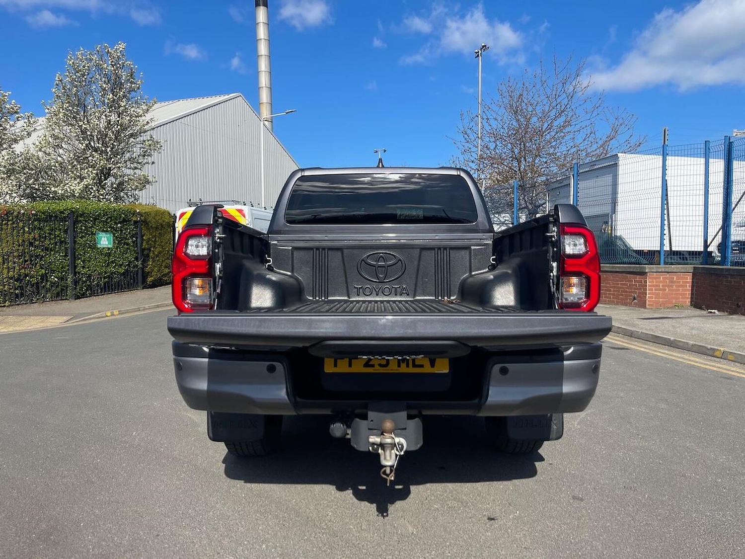 Used Toyota Hilux 2025 for sale - 78194478: Photo 8